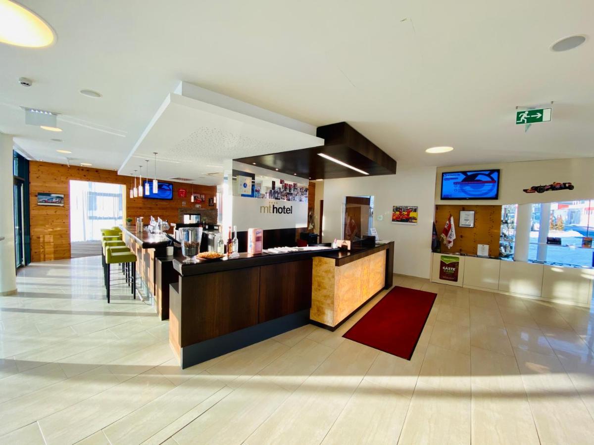 Mt Hotel Zeltweg Extérieur photo