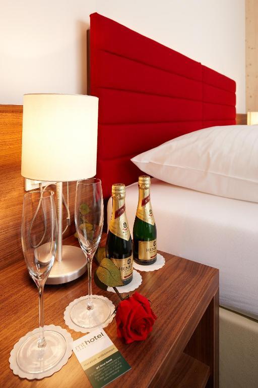 Mt Hotel Zeltweg Chambre photo